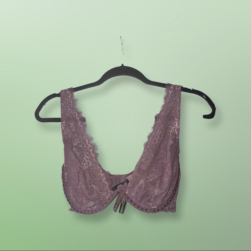 Purple Victoria’s Secret “very sexy unlined plunge” bra. Size 34DDD/34F